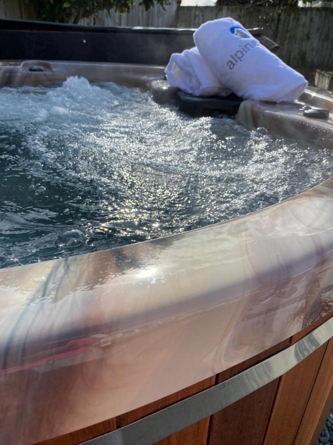 怀蒂昂格The Great Escape, Luxury Waterfront, Hottub别墅 外观 照片